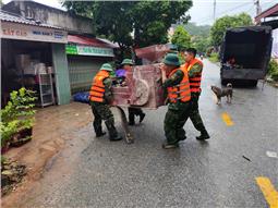 Hơn 200 cán bộ, chiến sĩ Sư đoàn 3 giúp dân khắc phục hậu quả thiên tai